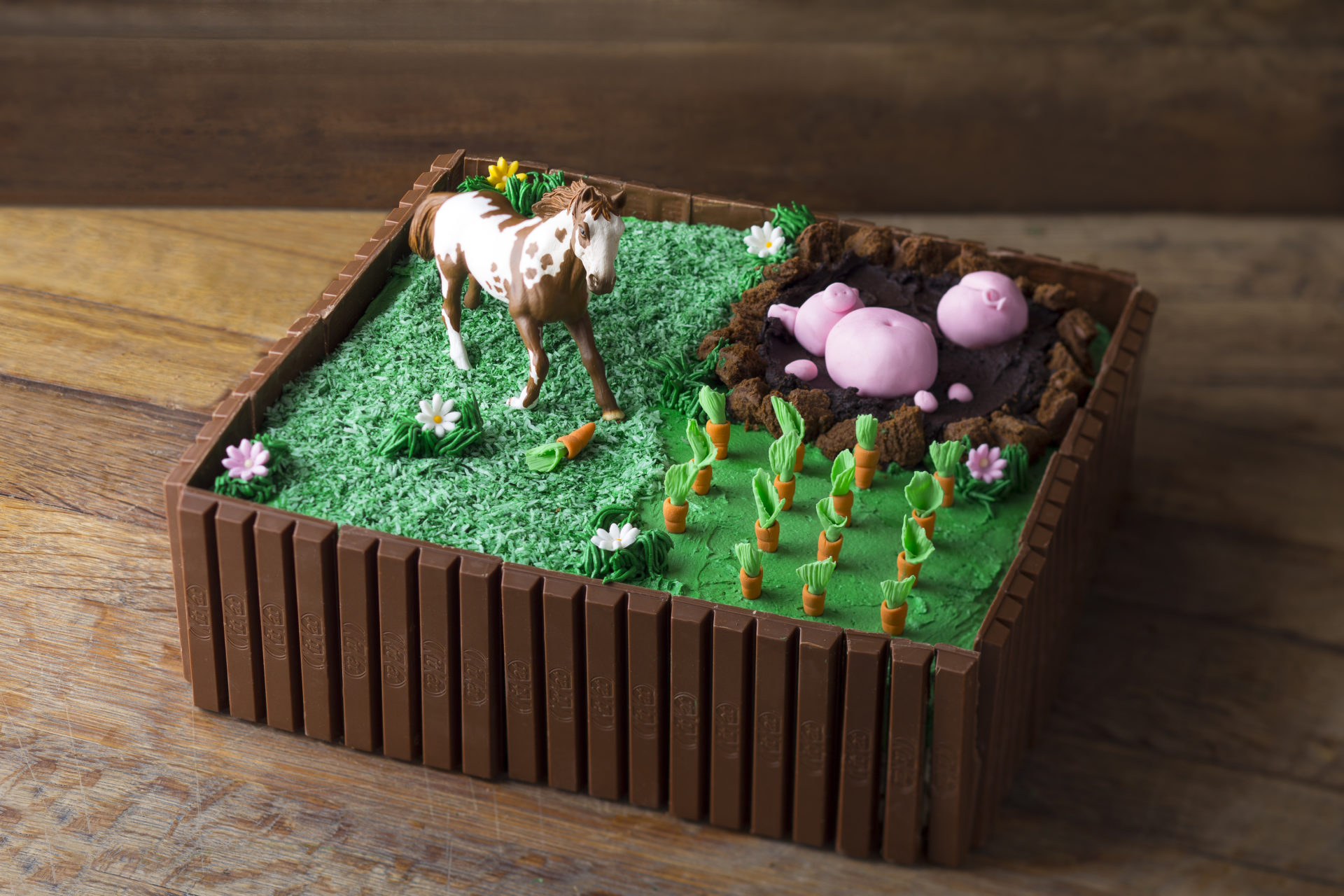 Smart Farm Animal Cakes